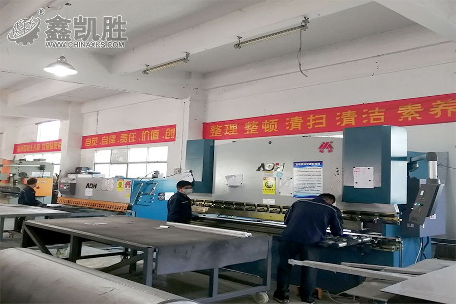 噴塑設(shè)備-生產車間 噴塑(sù)設備-生產車間