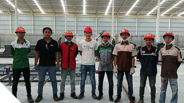 鑫凱（kǎi）勝靜電（diàn）噴塗設備施工團（tuán）隊