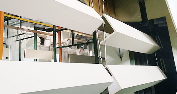 靜電噴塗設備爐內平（píng）穩無色差