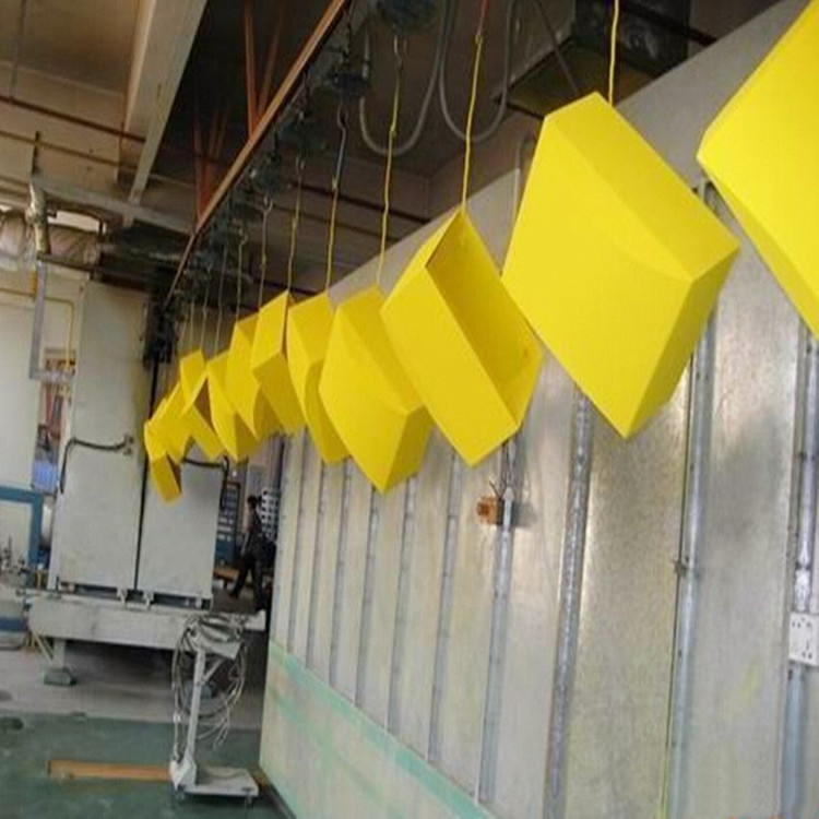 現代五（wǔ）金廠的福音--全自動五金件噴（pēn）粉生產線